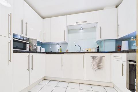 1 bedroom apartment for sale, Burrells Wharf Square, London