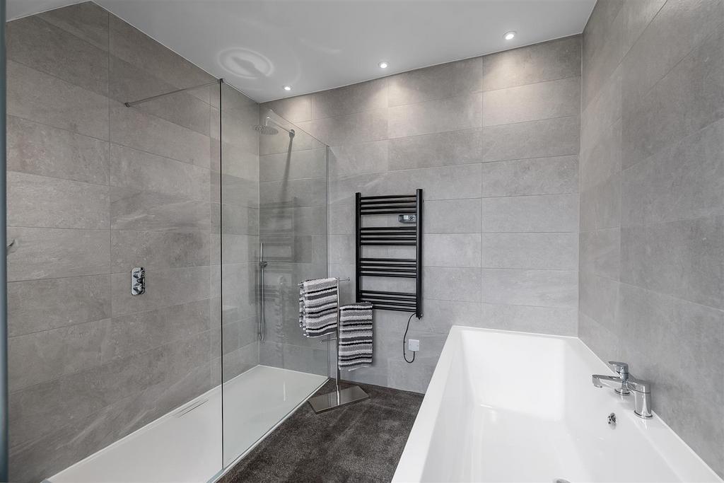 En Suite 2