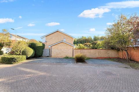 57 Helegan Close, Orpington, BR6 9XH