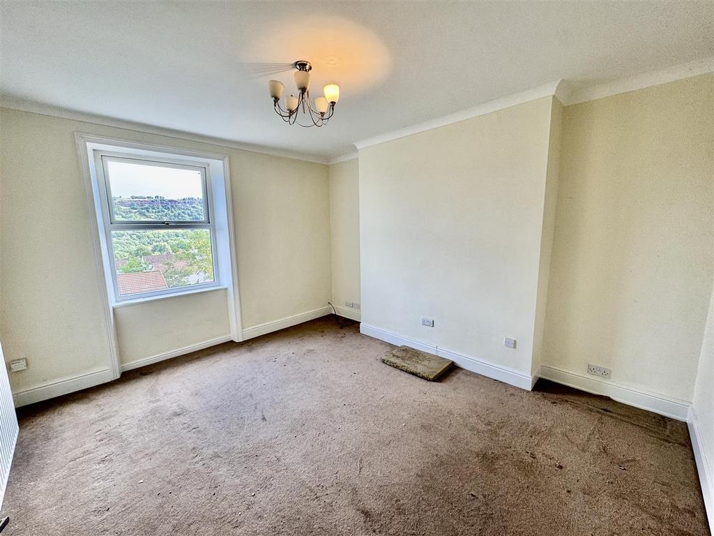 Fl 2 A - Living Room