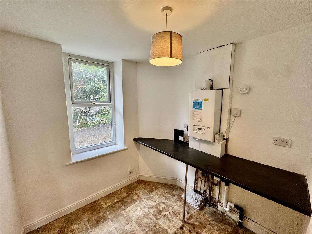 Fl 2 A - Utility Room