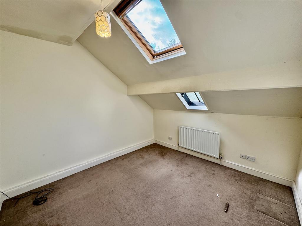 Fl 2 A - Bedroom