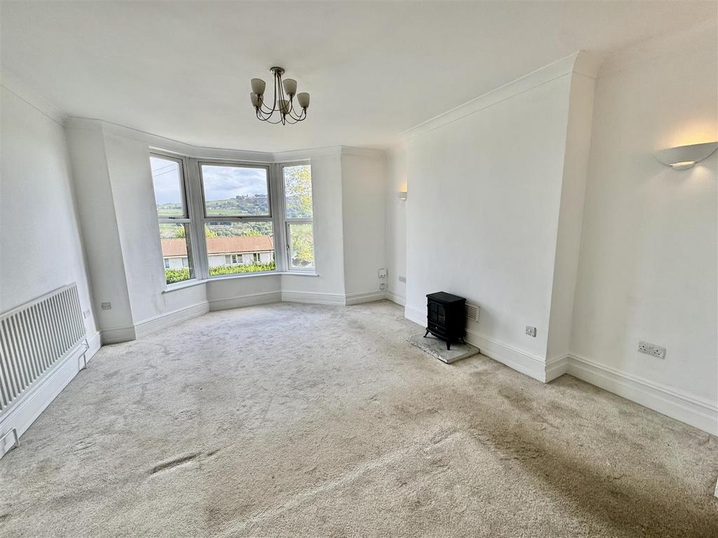 Fl2 - Living Room