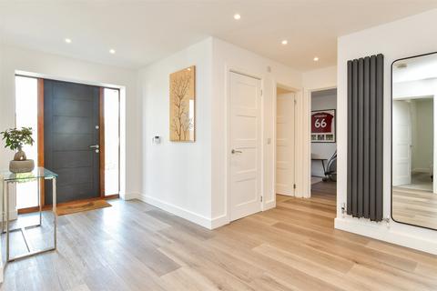 5 bedroom detached house for sale, Millyard Crescent, Woodingdean, Brighton, East Sussex