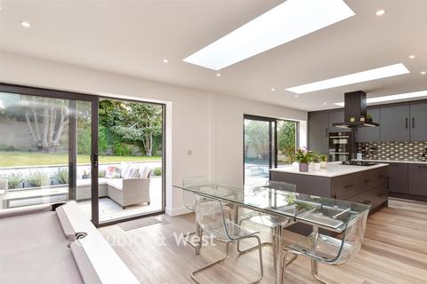 5 bedroom detached house for sale, Millyard Crescent, Brighton BN2