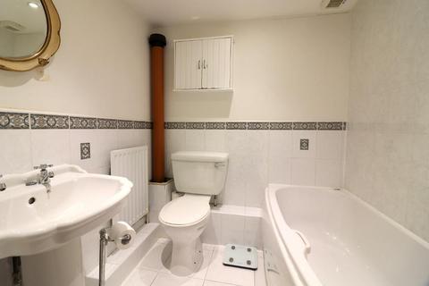 102 Bedford Road, Barton Le Clay, Bedford, MK45 4LR