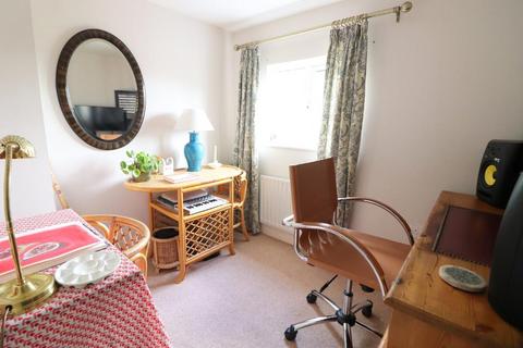 102 Bedford Road, Barton Le Clay, Bedford, MK45 4LR