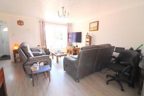 3 bedroom semi-detached house for sale, Luton LU2