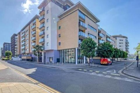 2 bedroom apartment to rent, Gallions Point, London City Airport E16