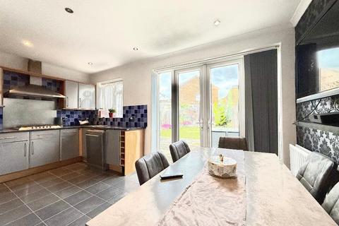 undefined, Grosvenor Road, Icknield, Luton, Bedfordshire, LU3 2EG
