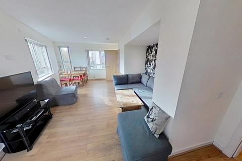 2 bedroom flat to rent, Colonsay Close, Edinburgh, EH5