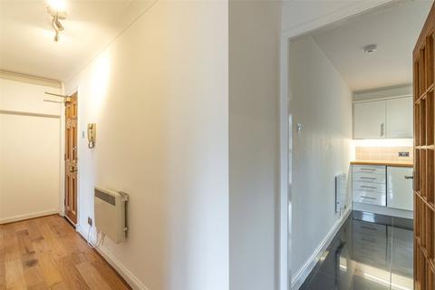 2 bedroom flat to rent, St. Bernards Crescent, Edinburgh, EH4