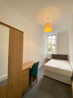 4 bedroom flat to rent, Grange Loan, Edinburgh, EH9