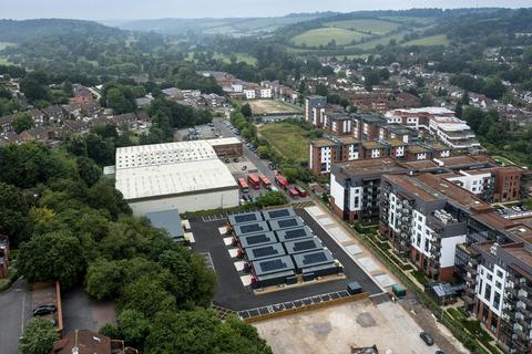 Warehouse to rent, Bellfield Rd High Wycombe HP13 5GX