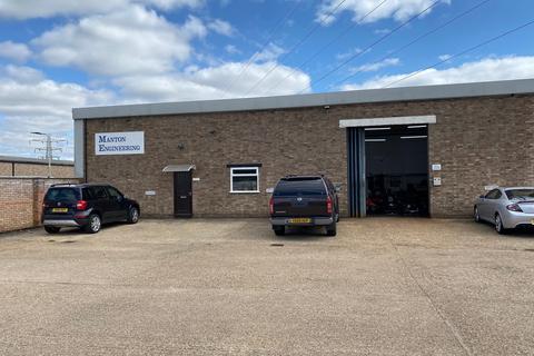 Industrial development to rent, Units 4 & 5 Murdock Rd Bedford MK41 7PE