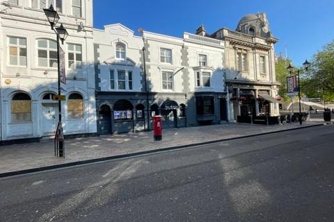 Restaurant to rent, 4-8 Guildhall Walk Portsmouth PO1 2DD