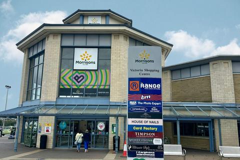 Shop to rent, Thornton Rd Bradford BD8 9BN