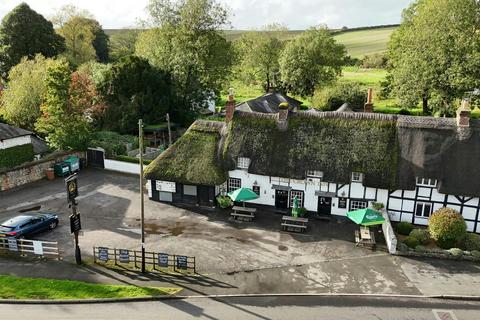 Pub for sale, Romsey Rd Stockbridge SO20 6PW