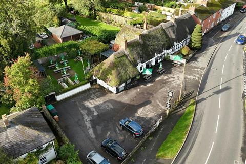Pub for sale, Romsey Rd Stockbridge SO20 6PW
