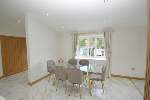 undefined, WEYBRIDGE PARK / MEADOWLANDS PARK - ADDLESTONE / WEYBRIDGE