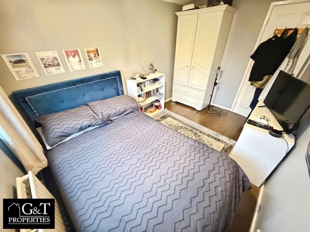 Second bedroom