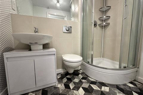 2 bedroom apartment to rent, Apartment 45, Basilica, King Charles Street, Leeds, West Yorkshire