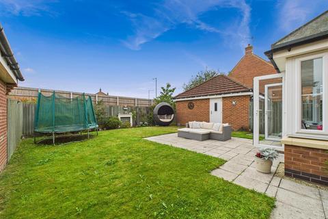 5 bedroom detached house for sale, Harewood Crest, Brough