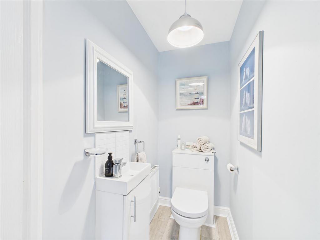 CAM03303 G0-PR0203-STILL012.jpg