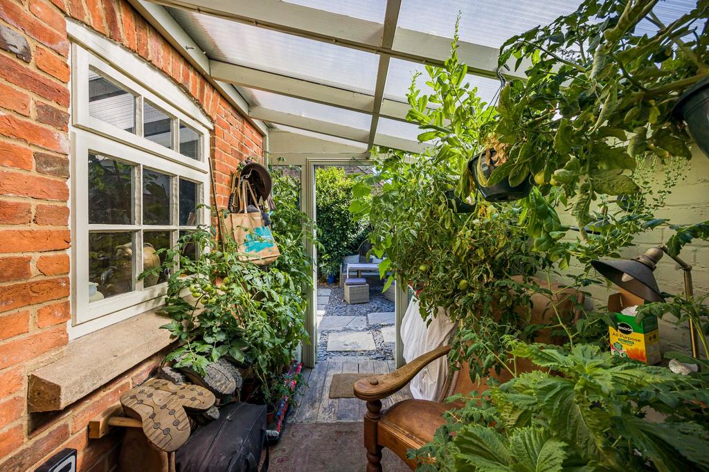 Conservatory/Boot
