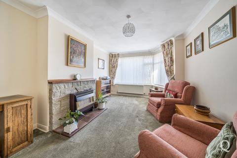 2 bedroom bungalow for sale, Minterne Avenue, Sittingbourne, Kent, ME10