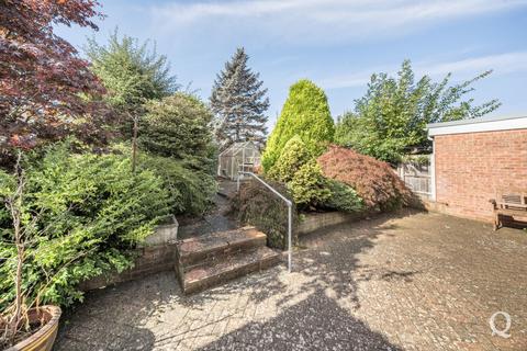 2 bedroom bungalow for sale, Minterne Avenue, Sittingbourne, Kent, ME10