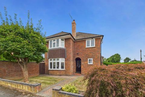 124 Berkeley Avenue, Chesham, HP5 2RT