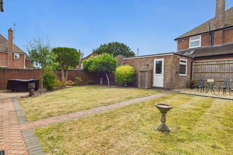 124 Berkeley Avenue, Chesham, HP5 2RT