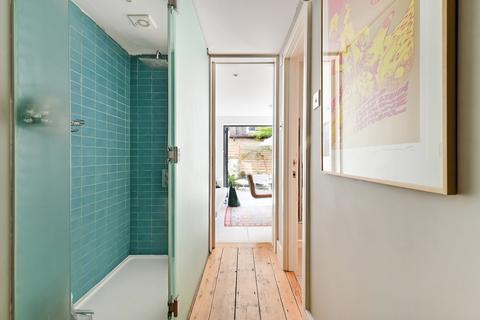 2 bedroom flat to rent, Marney Road, SW11