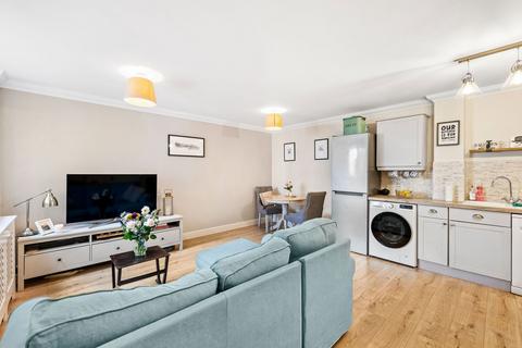 2 bedroom apartment for sale, Southdowns Park, Haywards Heath RH16