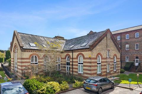 2 bedroom apartment for sale, Southdowns Park, Haywards Heath RH16