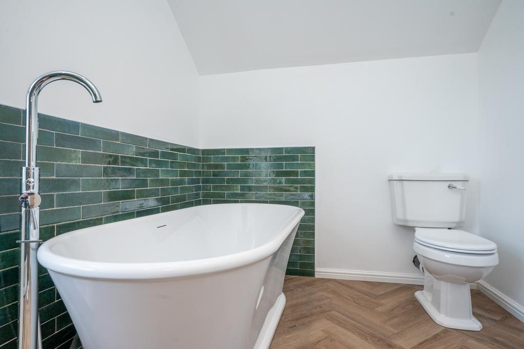 Bathroomrolltopbath