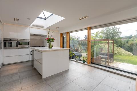 4 bedroom semi-detached house for sale, Fitzjohn Avenue, Barnet, EN5