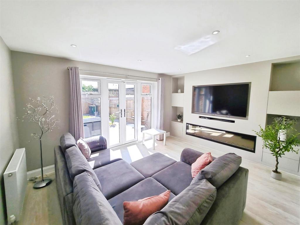 044cc346-PHOTO-2025-09-08-16-06-57 20 281 29.jpg