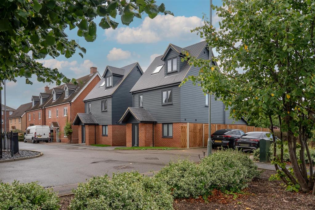 Clarke Close-27-1.jpg