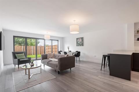 3 bedroom detached house for sale, Clarke Close, Stansted
