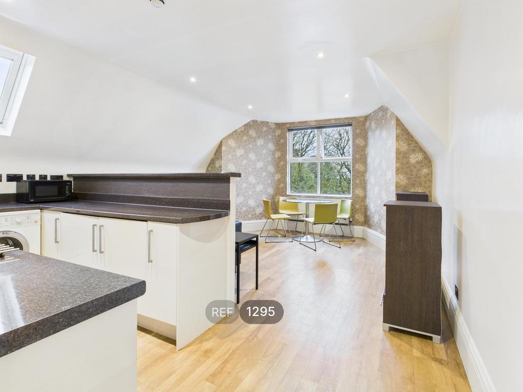 Kitchen / Living area