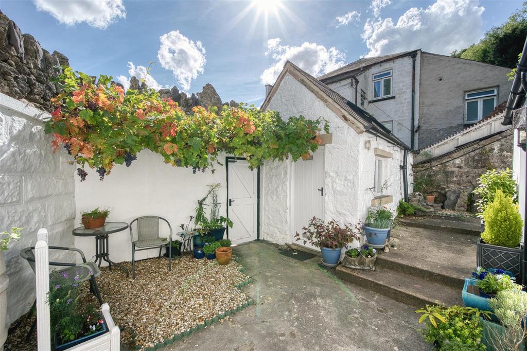 Courtyard Garden.jpg