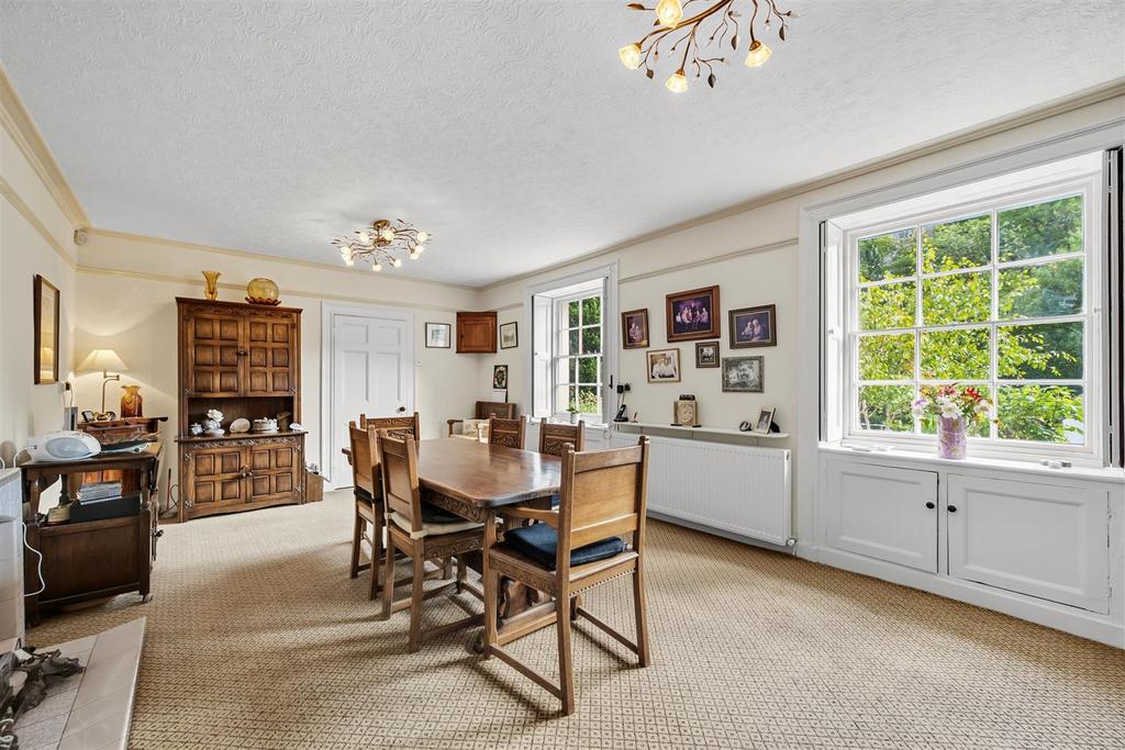 Dining Room .jpg