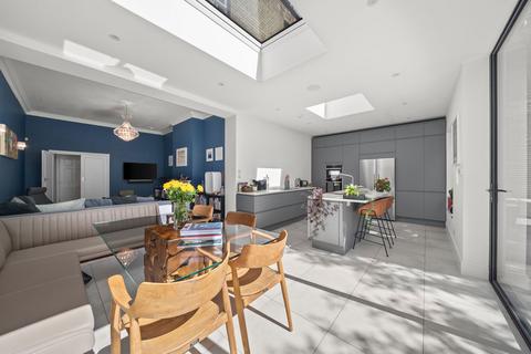 3 bedroom apartment for sale, Dartmouth Road, NW2