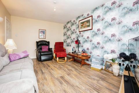3 Heol Y Cader, Fairbourne, LL38 2TZ