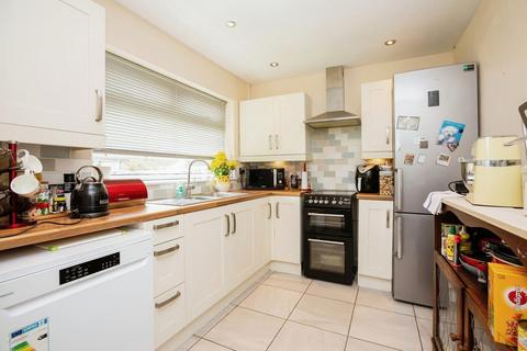 3 Heol Y Cader, Fairbourne, LL38 2TZ