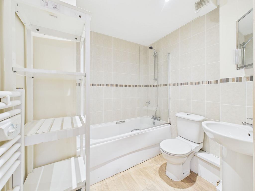 Main Bathroom