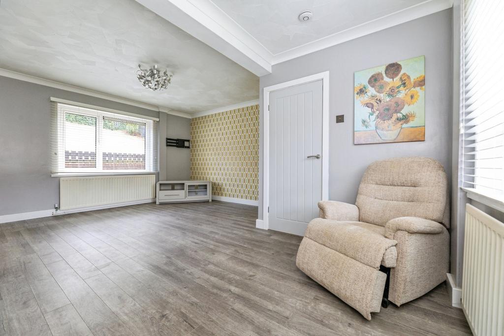 Pbox-living room-330846.jpg