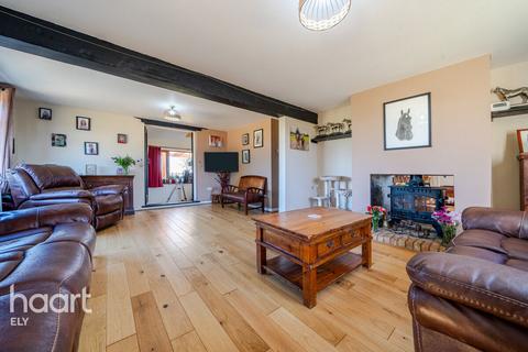 4 bedroom farm house for sale, Hale Fen, Littleport